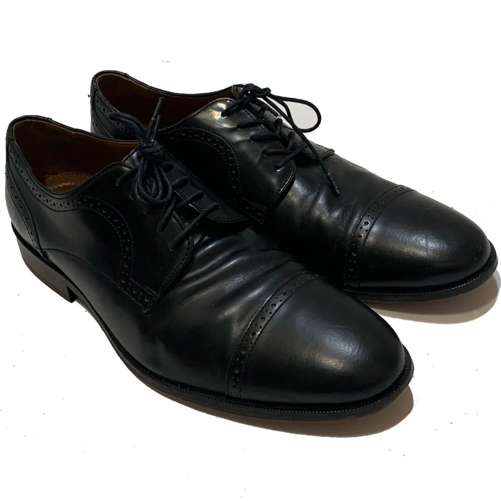 11 / Johnston & Murphy Black Oxford Shoes